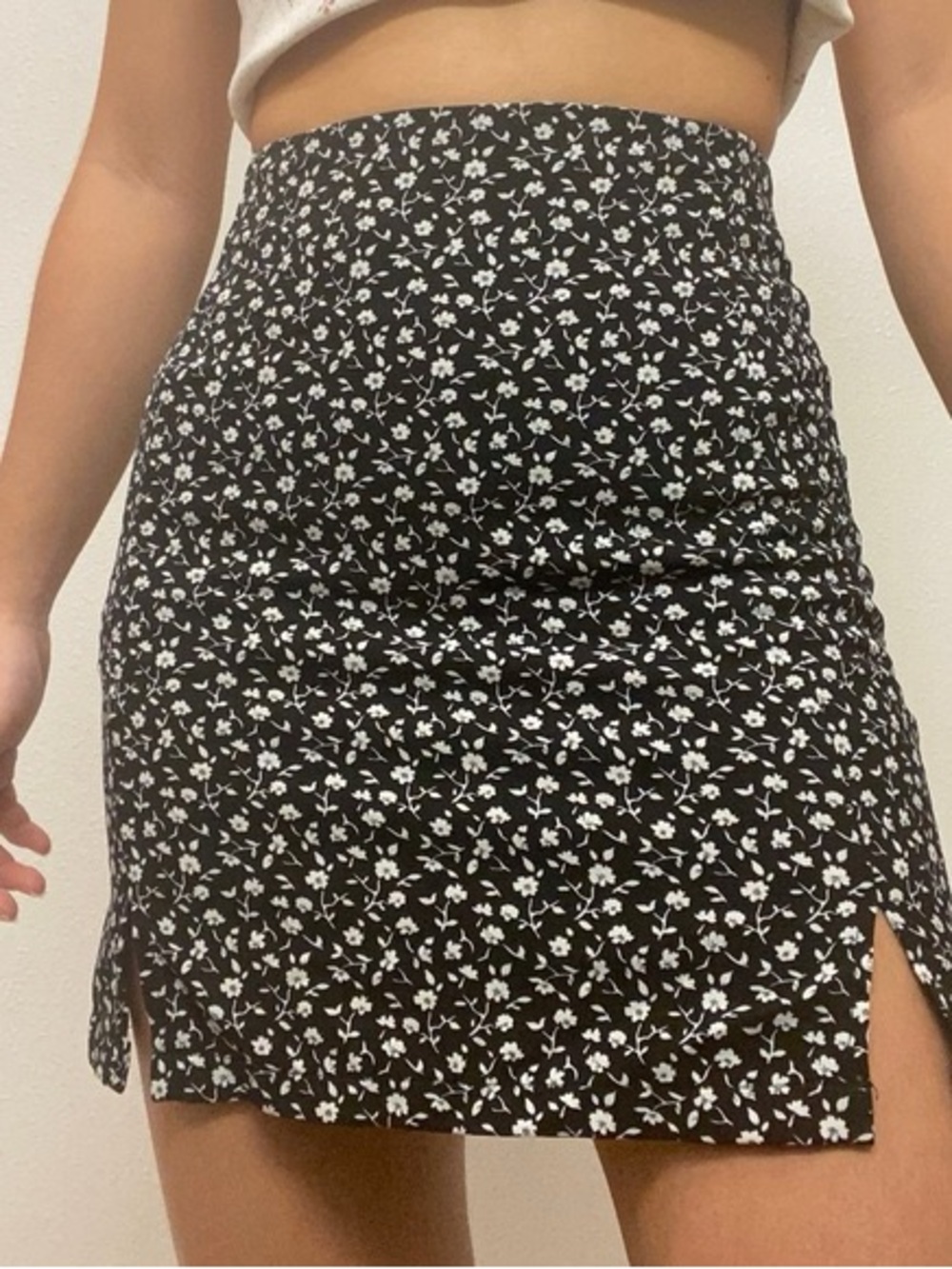 John Galt Brandy Melville Cara Floral Slit Mini Skirt